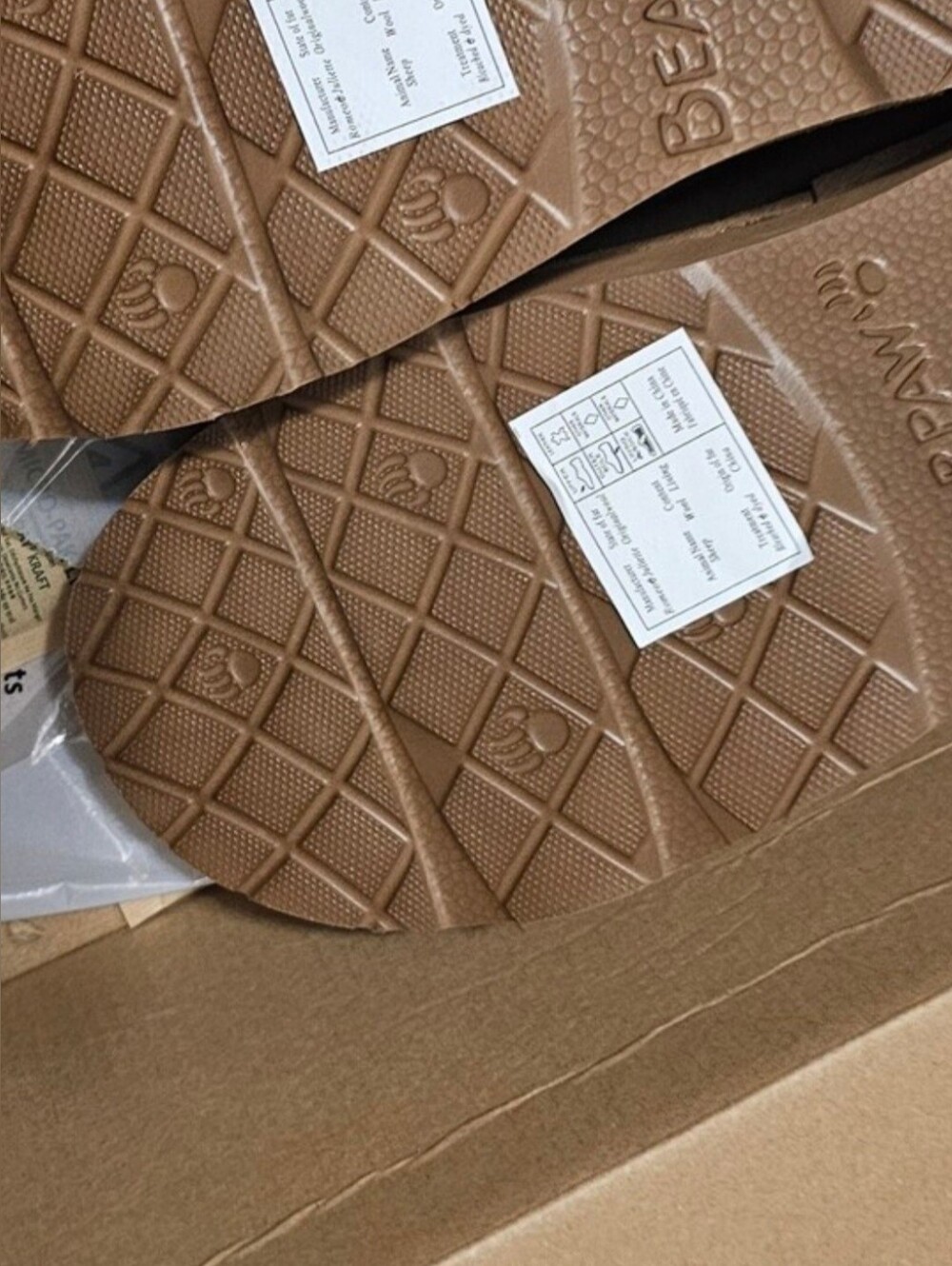 BearPaw Women Slip-On Slippers in Brown with Cream Shearling Trim Size 7 - Picture 3 of 3